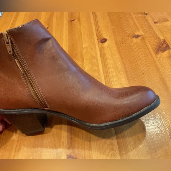 BROWN SHOE BOOTS SZ 9 SONOMA SHOOTIES LOW HEEL NWOT COGNAC WESTERN ZIP UP - Picture 10 of 10
